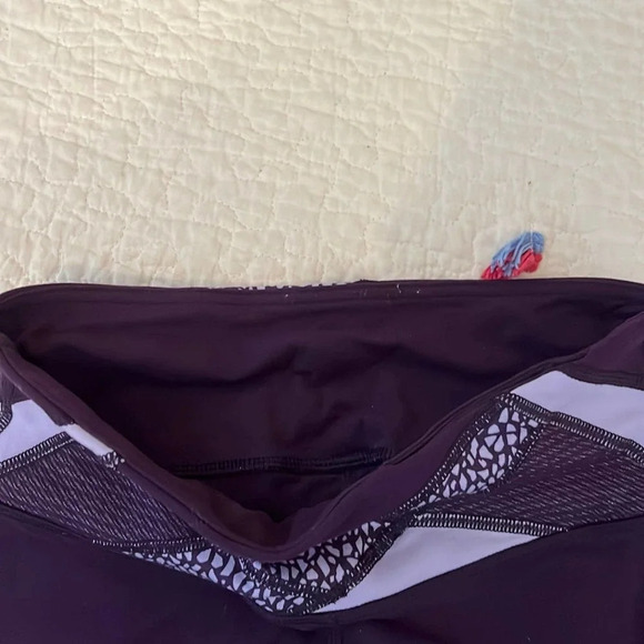 Lululemon purple leggings 4 - Picture 3 of 9